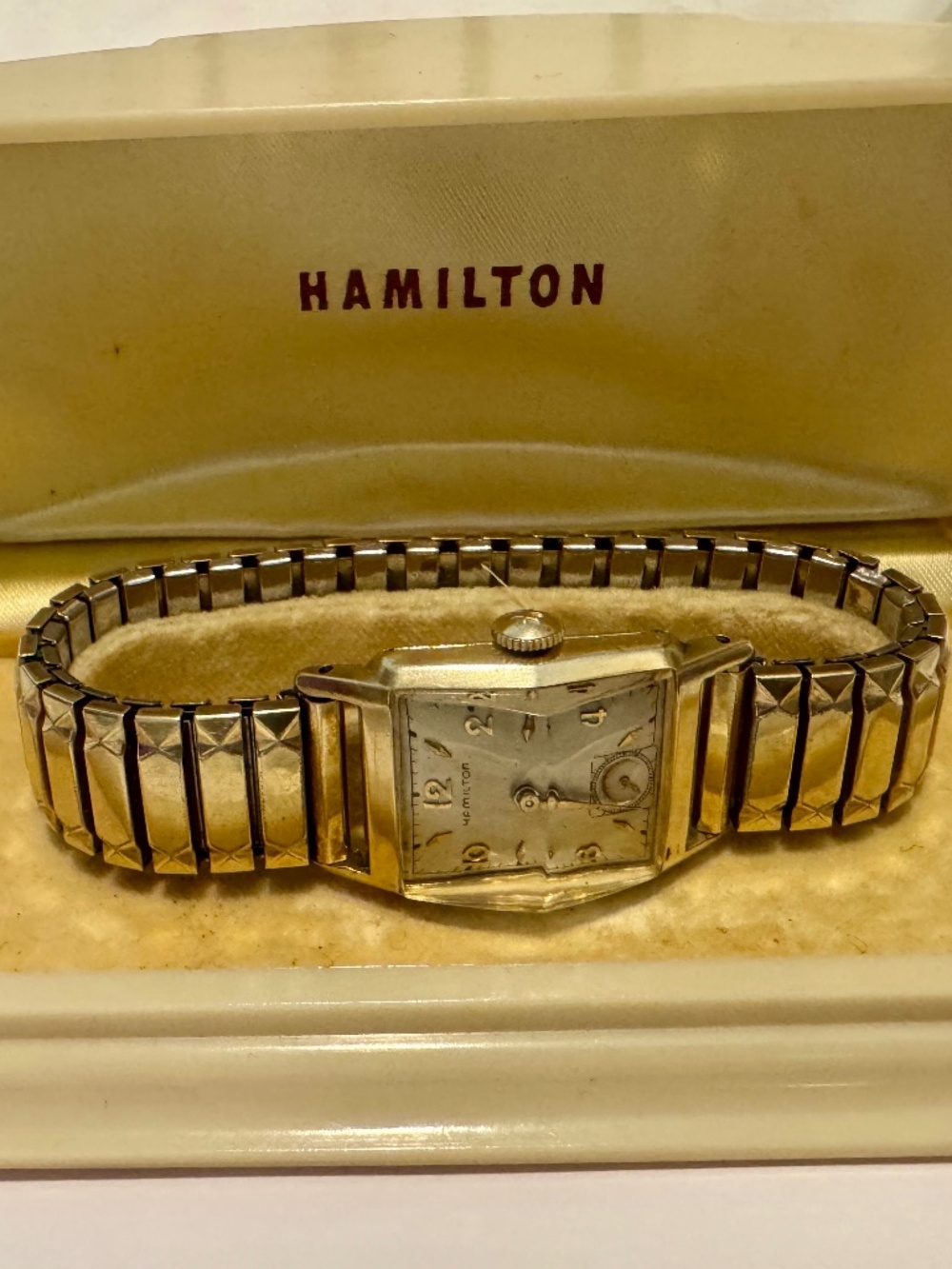 1951 Hamilton Brent 17J 980 Gold Flex Band